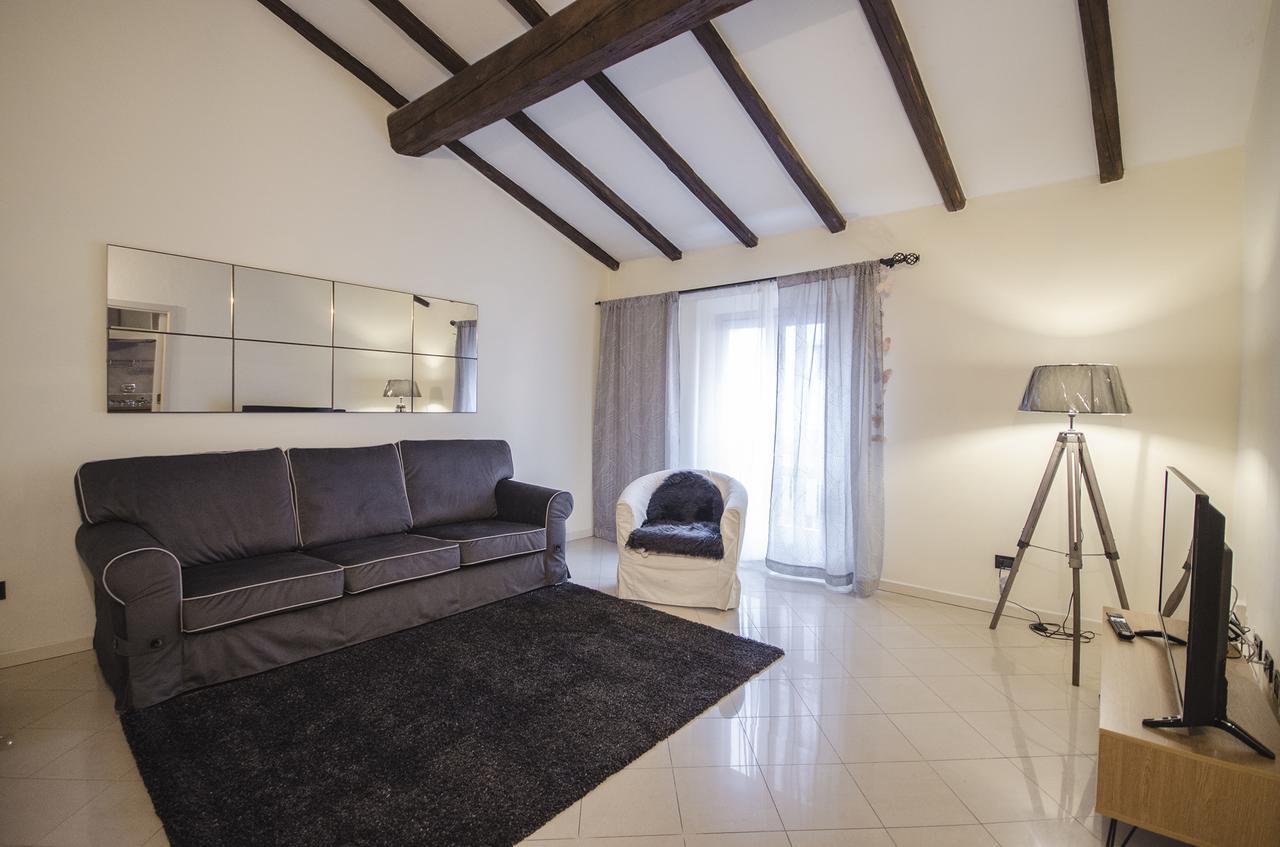Rr 108 Apartment โบโลญญา ภายนอก รูปภาพ