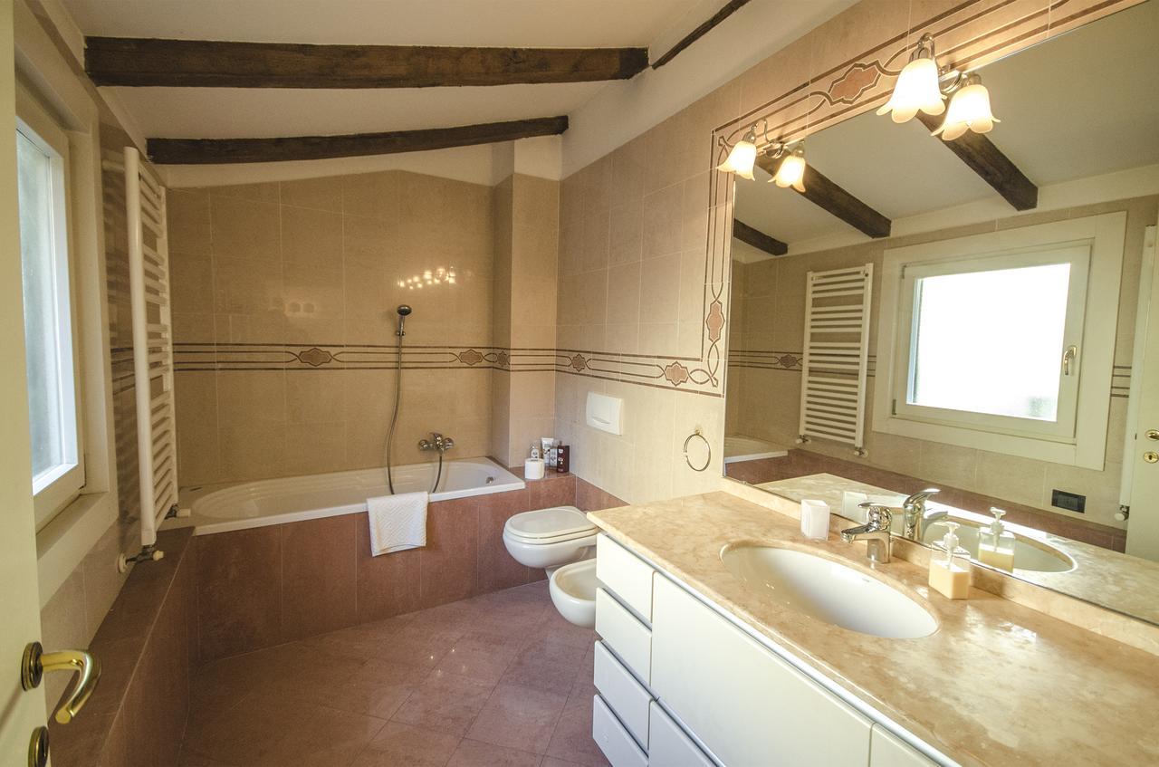 Rr 108 Apartment โบโลญญา ภายนอก รูปภาพ